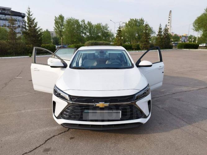 В Узбекистане значительно подешевела Chevrolet Monza